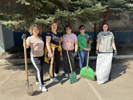 Сотрудники Министерства юстиции Луганской Народной Республики приняли участие в субботнике в рамках акции «Чистая Республика», который состоялся 13.04.2024.